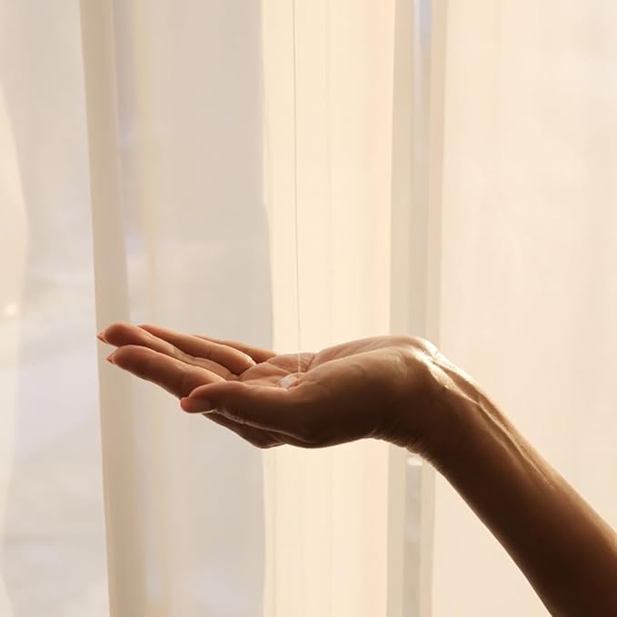 Le Saint Marula Facial Oil - Exquisite Hydration for Radiant and Luxurious Skin 1oz