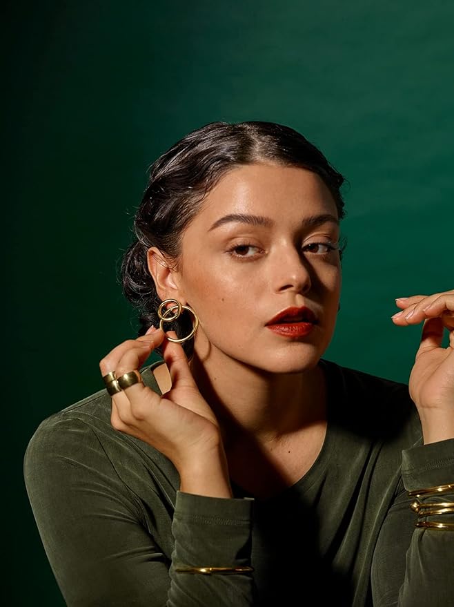 LXMI 33 Face Oil - Plant-Based Skincare Powered by 33 Rare, Nourishing, Social Impact-Sourced Botanicals - Moisturizing, Protecting, Glow