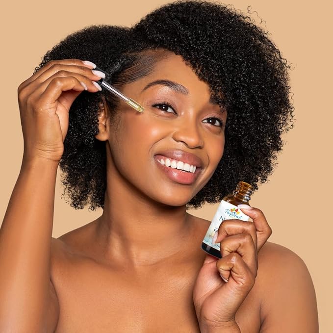 Nature's Glow Facial Oil| Anti-Aging Face Oil| Infused with Green Tea, Jojoba, Vitamin E, Carrot | Lightweight & Non-Greasy| Suitable for All Skin Types, 2 fl oz